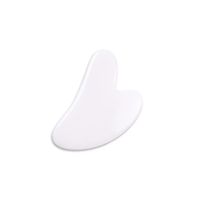 Rouleau et Gua Sha pour un massage facial, beauté musculaire et soin de la peau.