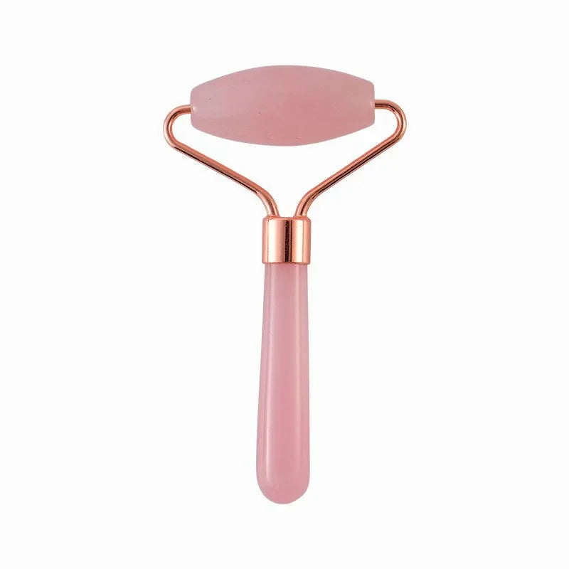 Rouleau et Gua Sha pour un massage facial, beauté musculaire et soin de la peau.
